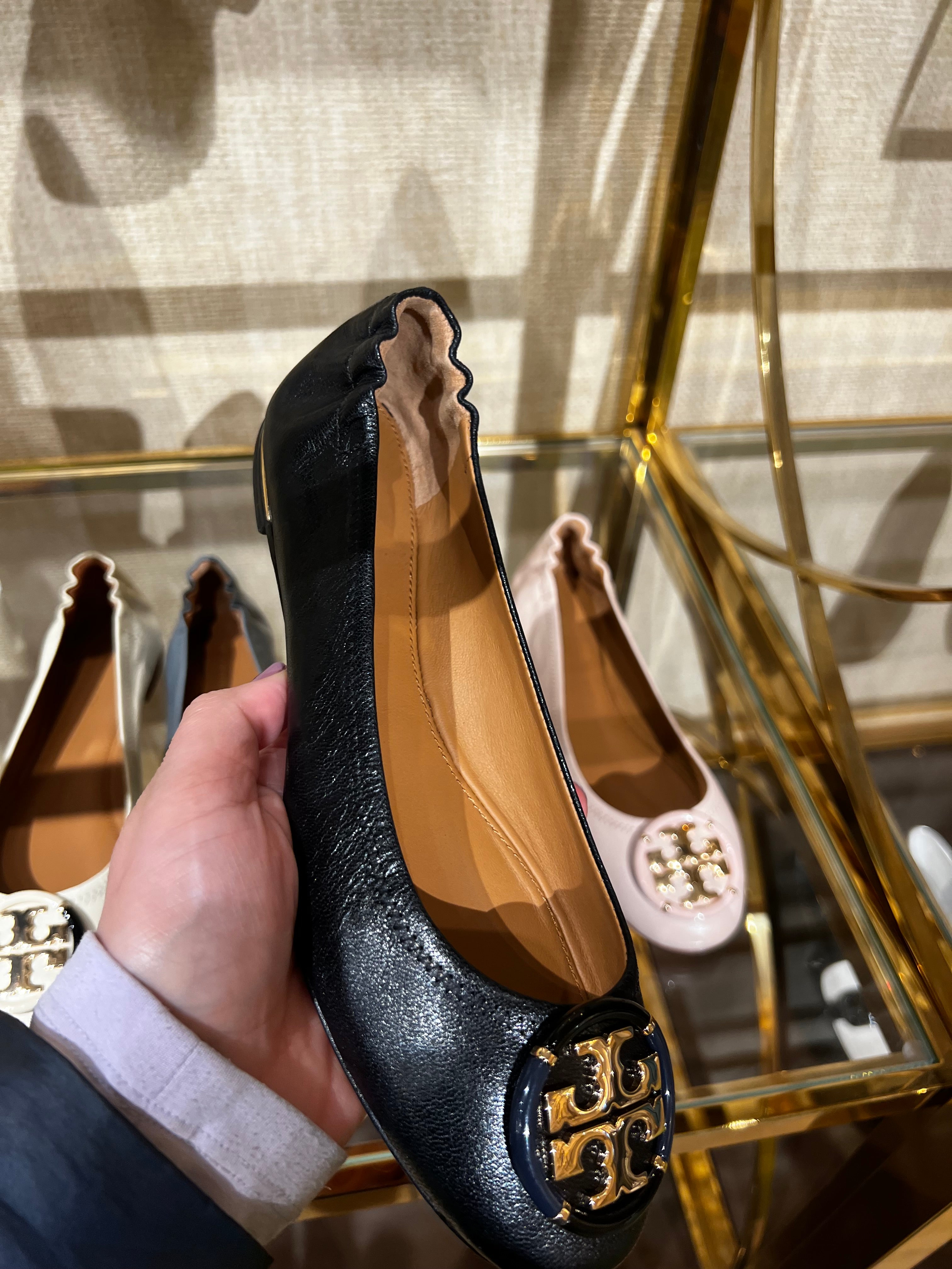 TORY BURCH マルチロゴバレエフラット 【関税込】 Tory Burch multi logo ballet flat – USASHOPDIRECT LLC