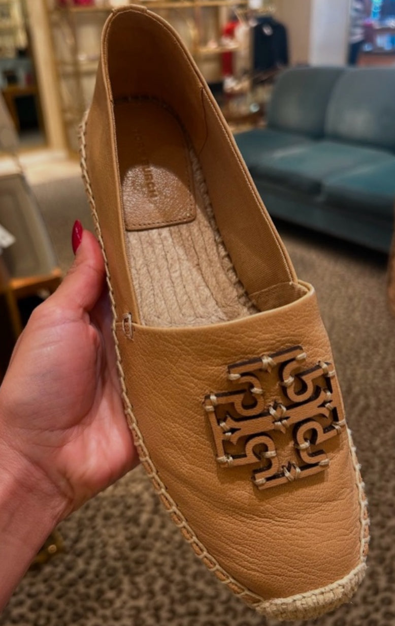 25年★Tory Burch Cut-Out Logo Leather Espadrille Tory Burch cut out logo espadrille – USASHOPDIRECT LLC
