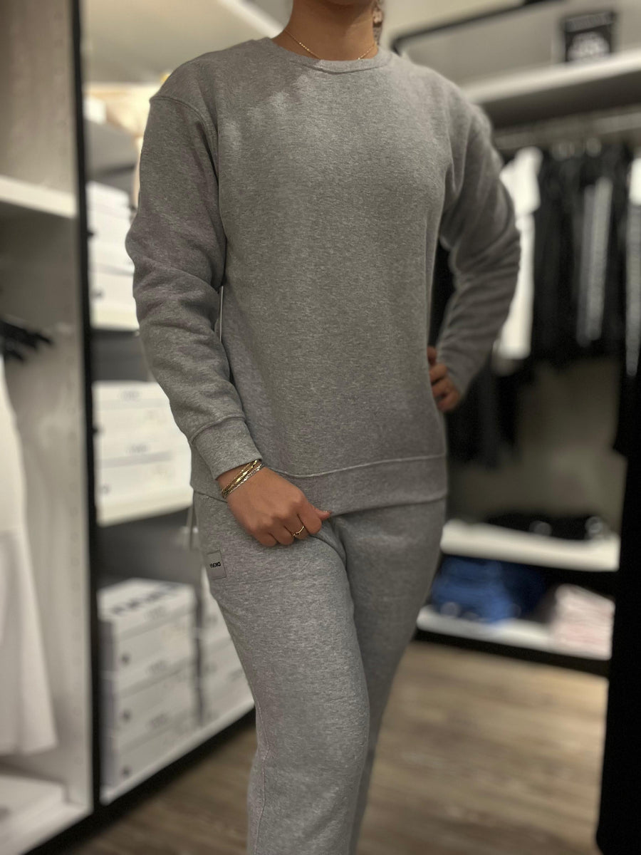 Dkny sweatshirt and jogger set