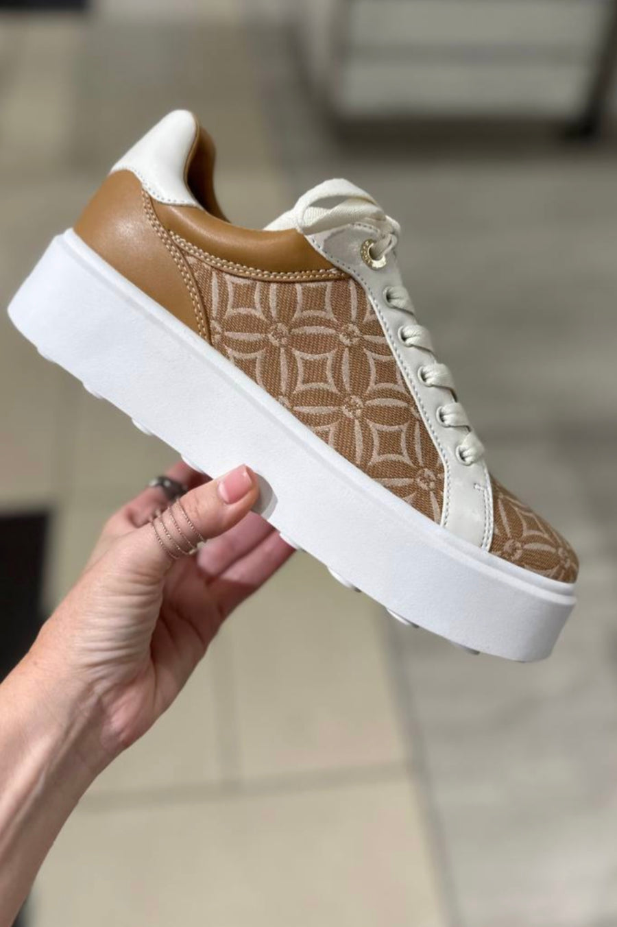 Michael Kors Romey lace up sneaker