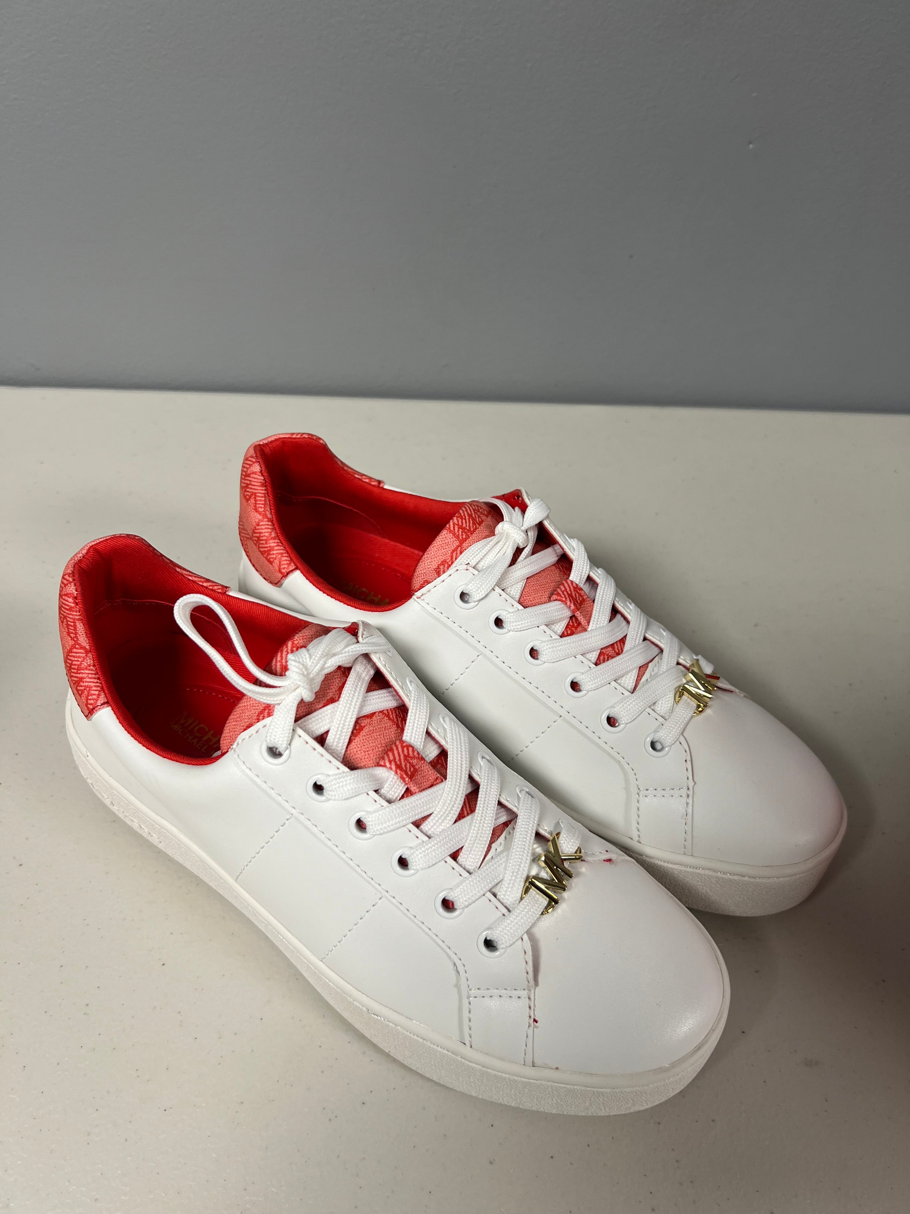 Michael Kors RARE poodle print, outlet Poppy lace up sneaker