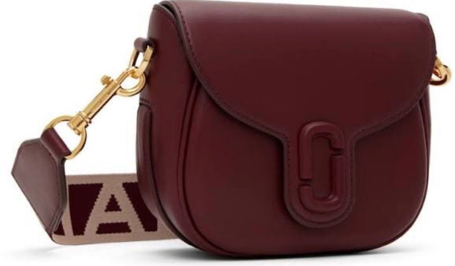 Marc Jacobs messenger bag