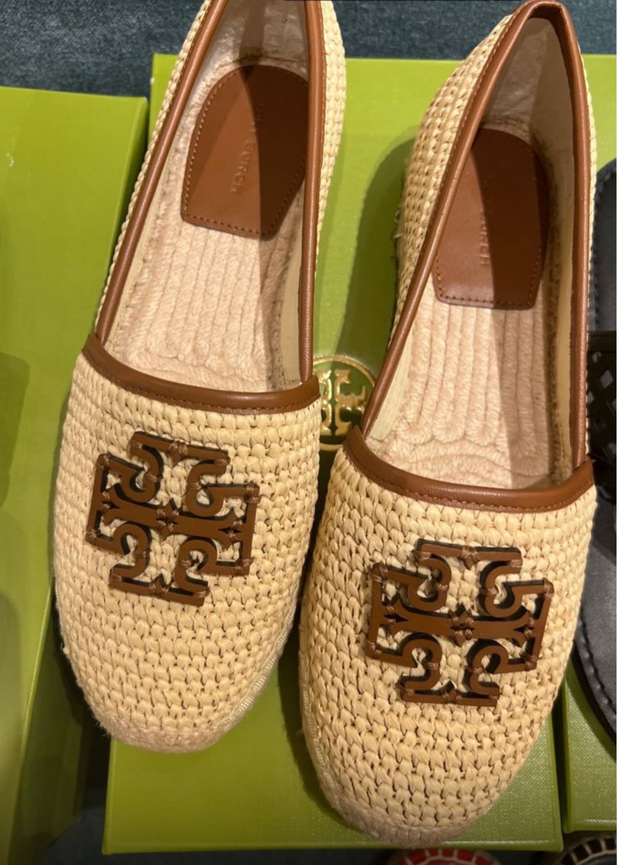 25年★Tory Burch Cut-Out Logo Leather Espadrille Tory Burch cut out logo espadrille – USASHOPDIRECT LLC