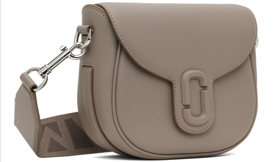 Marc Jacobs messenger bag